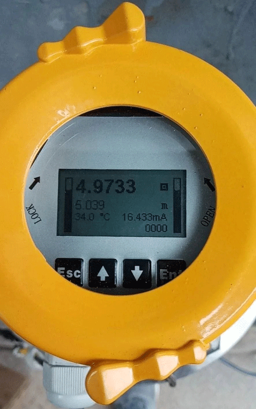 80G雷达物位计显示屏 80G雷达物位计显示屏
