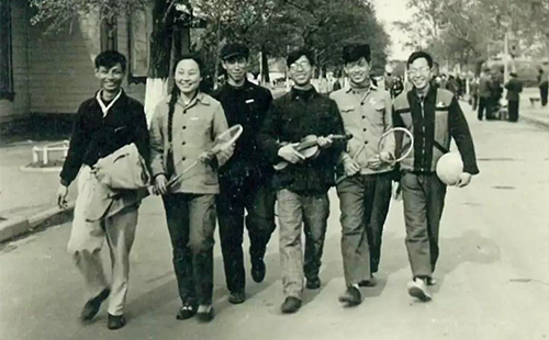 松花江眫，高中德和他的同学们